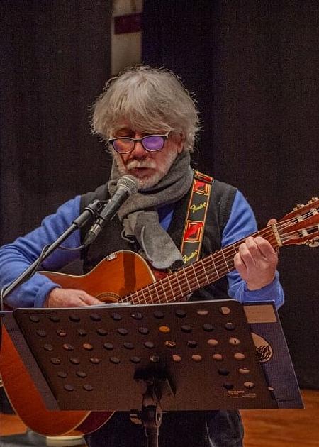 ETERNITA’ in musica: CAMALEONTI