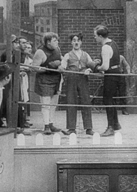 IL MARTELLO DI CHARLOT + CHARLIE E LA PARTITA DI BOXE + MABEL E CHARLOT VENDITORI AMBULANTI