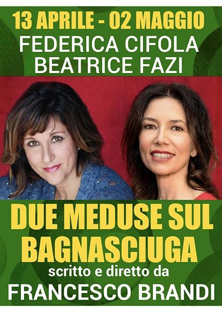 DUE MEDUSE SUL BAGNASCIUGA