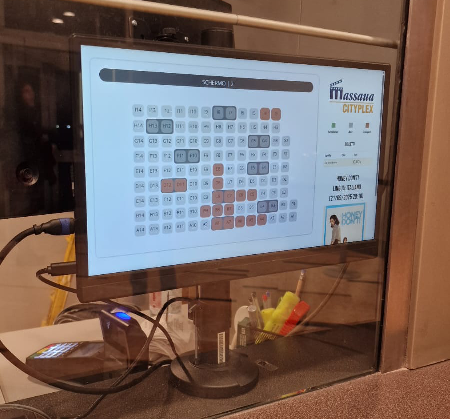 Monitor di cortesia alle casse per visualizzare i posti selezionati