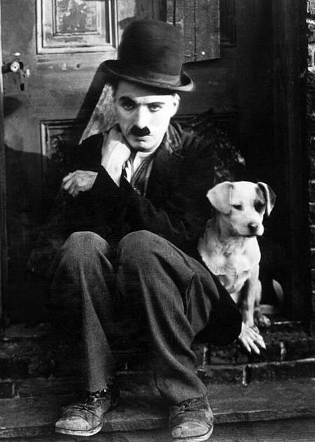 VITA DA CANI / CHARLOT SOLDATO